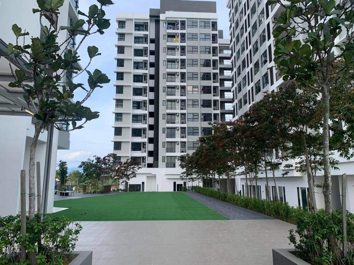 Mmg D'Tiara Homestay Kajang Exterior photo
