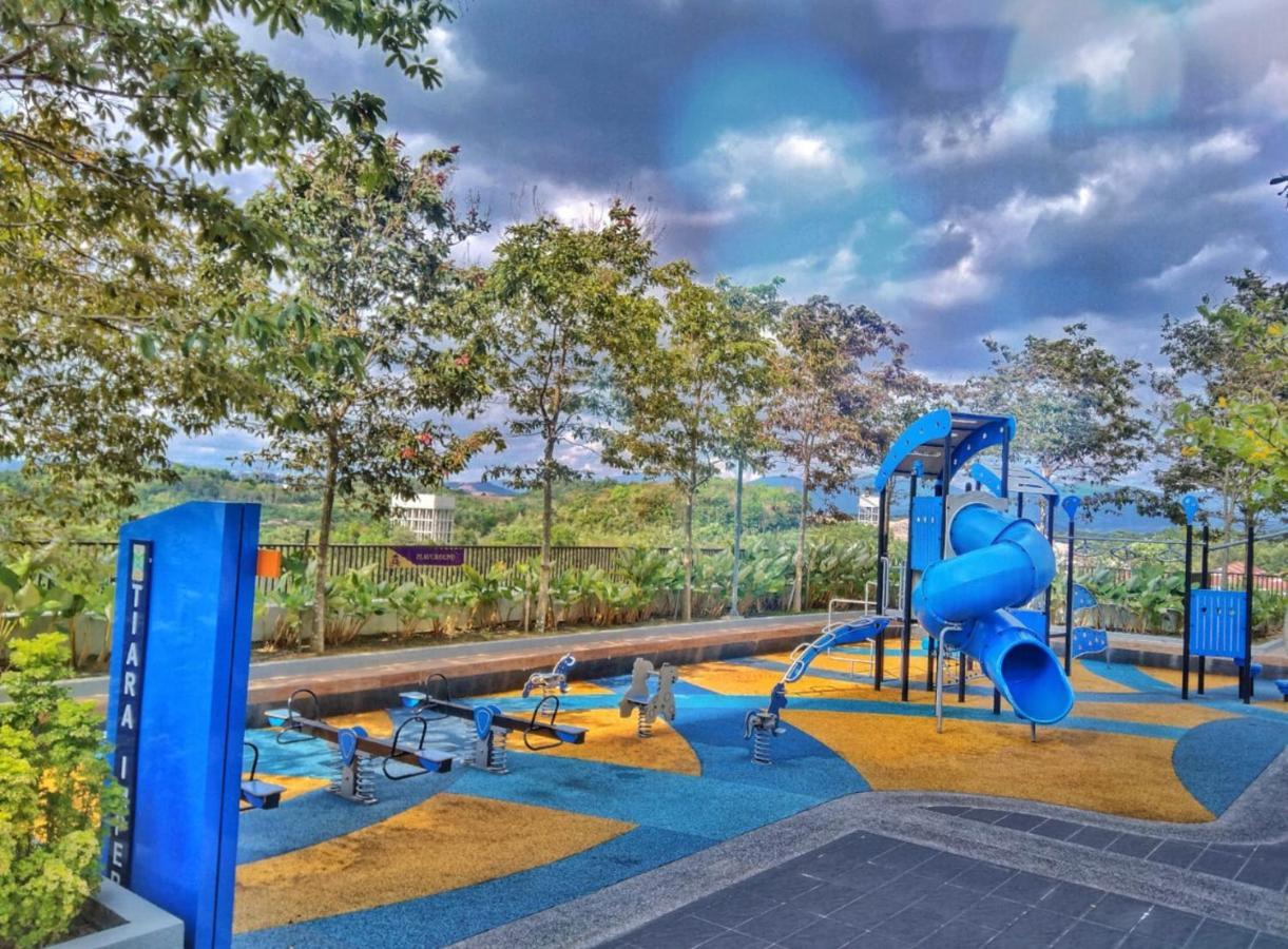 Mmg D'Tiara Homestay Kajang Exterior photo
